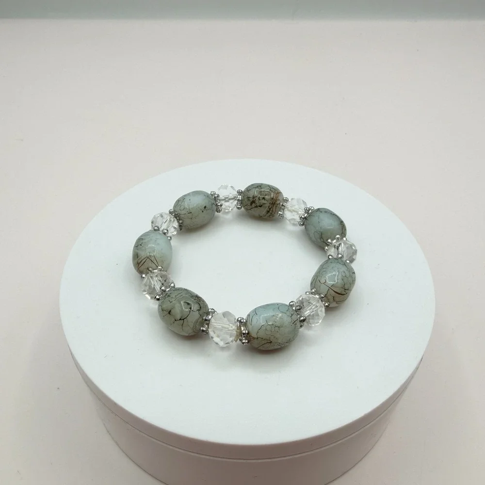 Vintage Silver Tone Beaded Stretch Bracelet Green Simulated Turquoise Glass Boho